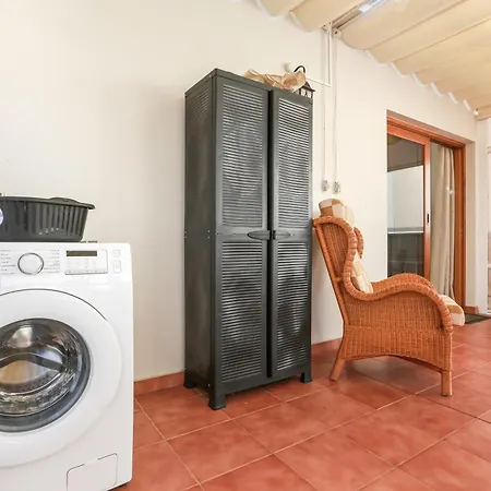 Casa Con Gran Terraza Y Vistas *
